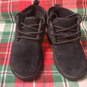 Black Ugg boots